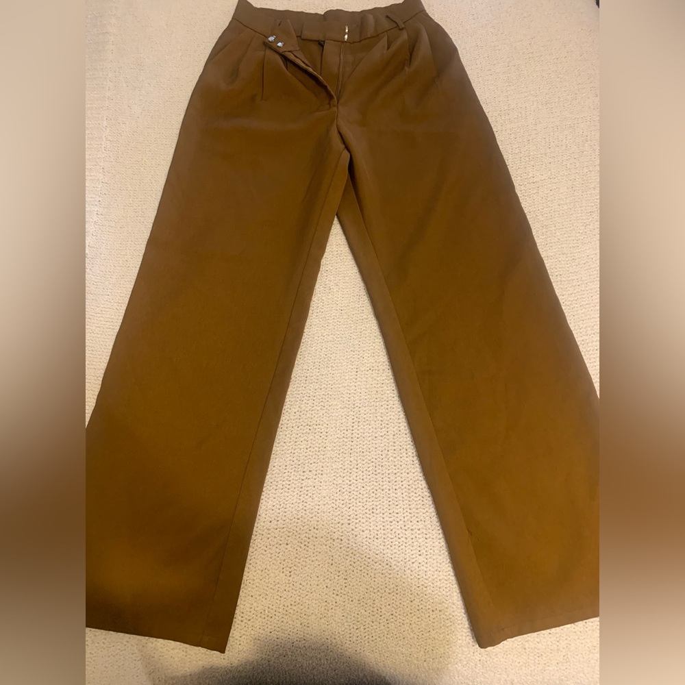 FOREVER 21. Brown pants. Slacks style